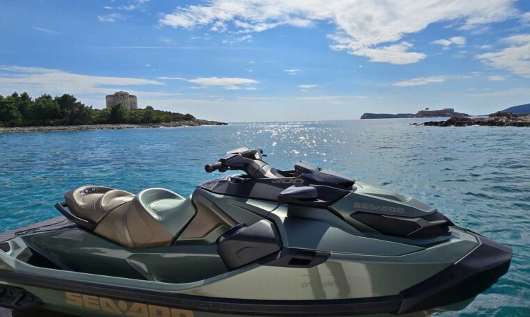 drive in motion sports car tour Croatia - yacht tour Kotor